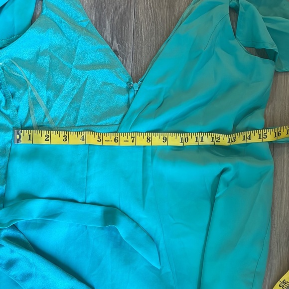 Teal Wrap Romper, open shoulder,ruffle, shorts,side tie, skorts,large - Picture 8 of 13